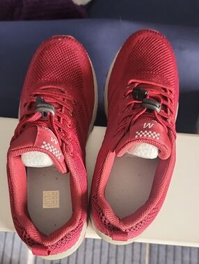 Red Lightweight Mesh Athletic Sneakers